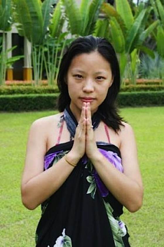 Buddha-Weekly-0Namaste-bowing-low